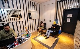 La Pazza Suites